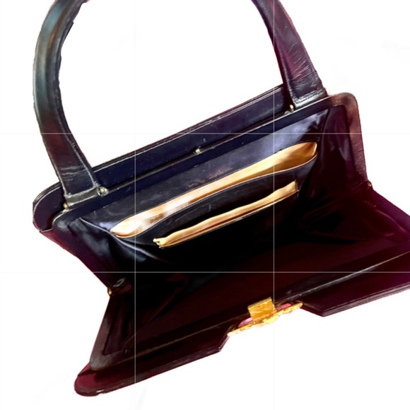 1940s Black Leather French Top Handle Hand Bag - Picture 3 of 13